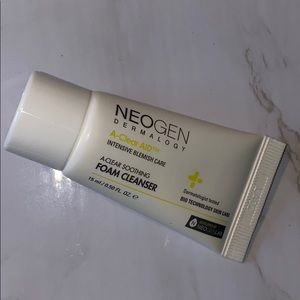 NEOGEN- Intensive Blemish Care foaming cleanser